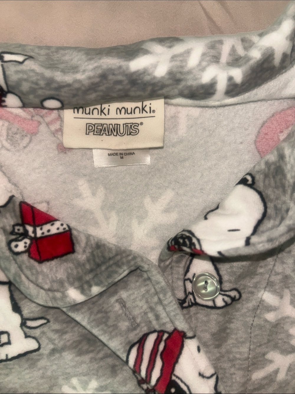 munki munki Grey Snoopy Holiday Pajama Set with Red Accents- - Picture 2 of 3